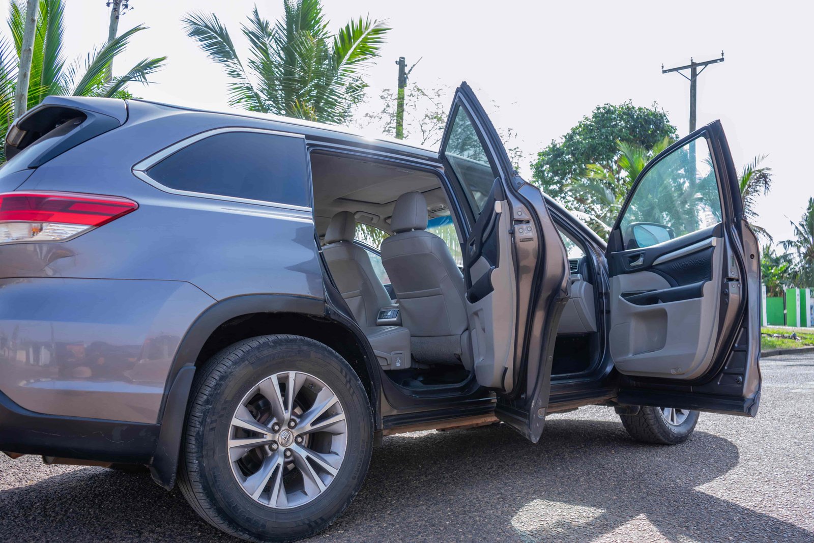 SUV & 4X4 — photo 2